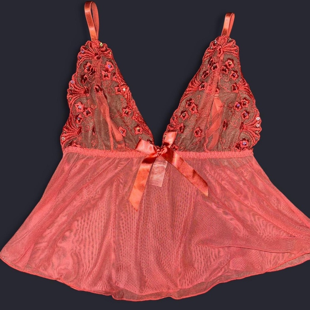 Elegant Lace Bralette in Red